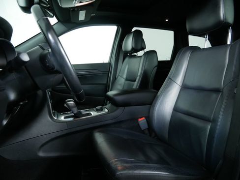 Used 2020 Jeep Grand Cherokee Limited AWD/4WD image 15