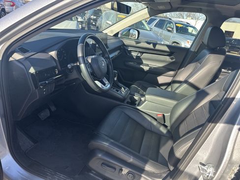 Used 2025 Honda CR-V EX-L image 14