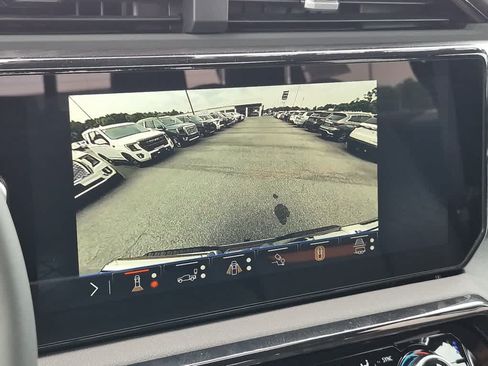 New 2026 GMC Sierra 1500 AT4 w/ AT4 Premium Package AWD/4WD image 18