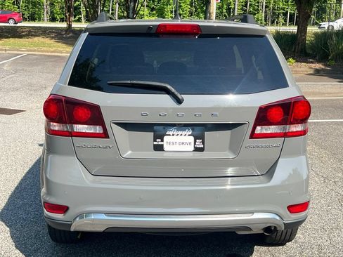 Used 2020 Dodge Journey Crossroad FWD image 4