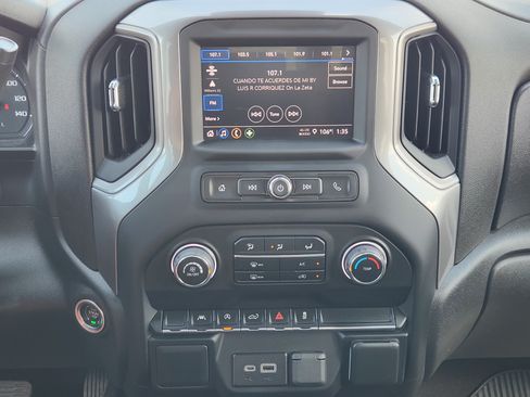 Used 2022 Chevrolet Silverado 1500 Custom AWD/4WD image 17