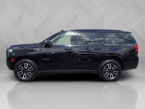 Used 2023 GMC Yukon AT4 w/ AT4 Premium Package AWD/4WD image 2