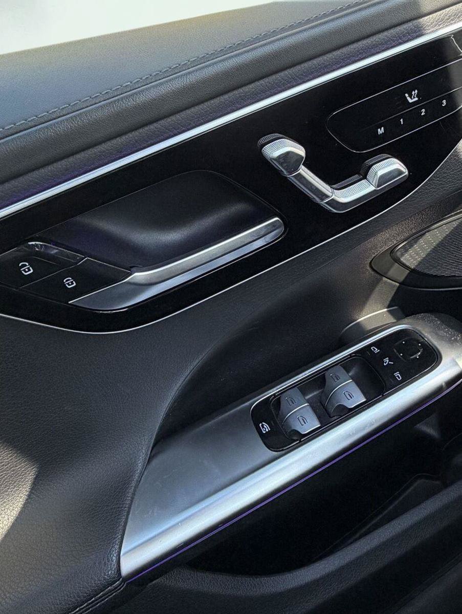 Used 2022 Mercedes-Benz C 300 4MATIC Sedan image 7