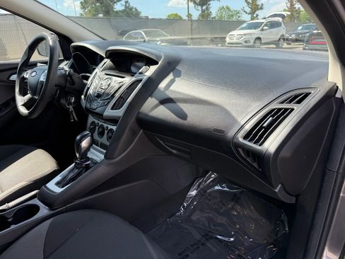 Used 2013 Ford Focus SE image 19