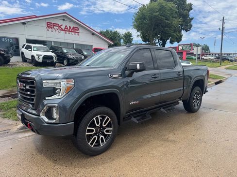 Used 2021 GMC Sierra 1500 AT4 w/ Technology Package AWD/4WD image 1