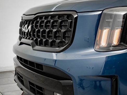 Used 2024 Kia Telluride SX Prestige X-Line image 3