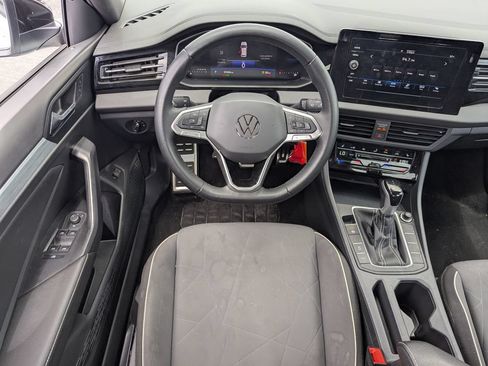 Used 2025 Volkswagen Jetta Sport FWD image 34