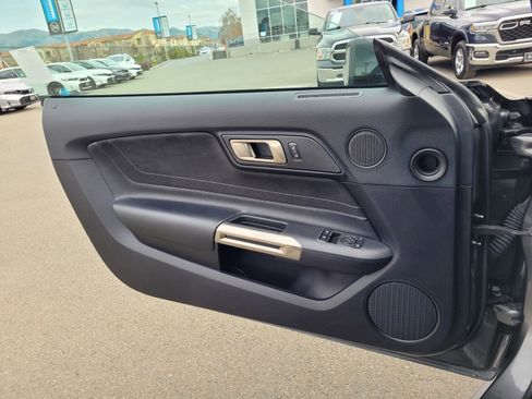 Used 2017 Ford Mustang Shelby GT350 w/ Electronics Package image 14