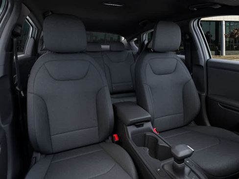 New 2026 Kia K4 FWD image 15