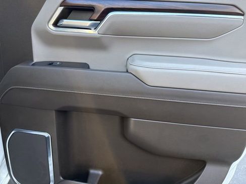 Used 2023 GMC Sierra 1500 SLT image 28