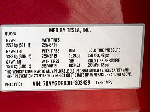 Used 2024 Tesla Model Y Long Range RWD image 32