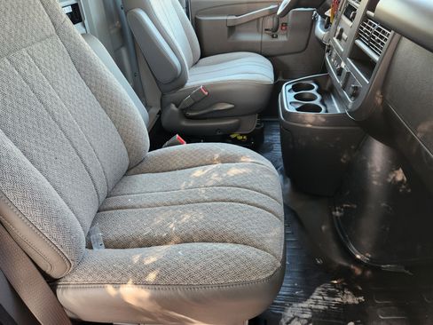 New 2025 Chevrolet Express 3500 w/ Power Convenience Package image 17