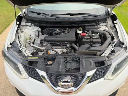 Used 2016 Nissan Rogue S FWD image 26