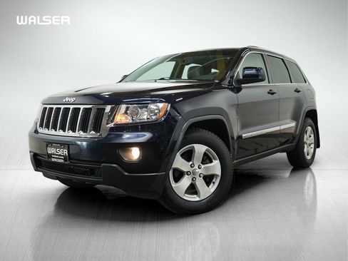 Used 2011 Jeep Grand Cherokee Laredo image 1