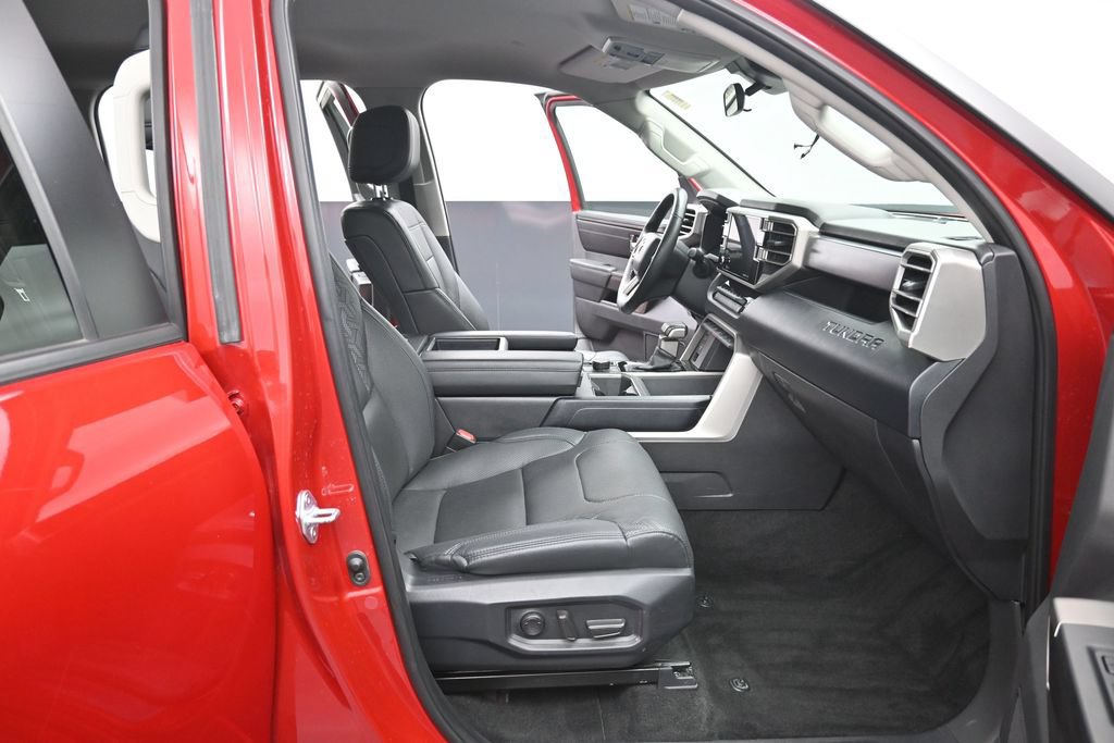 Used 2024 Toyota Tundra SR5 w/ SR5 Premium Package AWD/4WD image 32