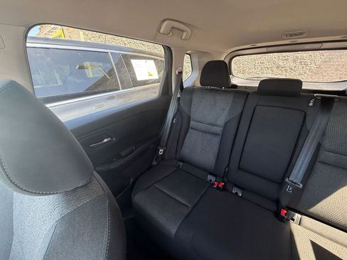 Used 2025 Nissan Rogue SV FWD image 41