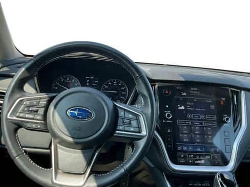 Used 2024 Subaru Outback Premium AWD/4WD image 10