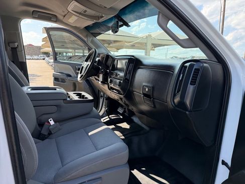 Used 2019 Chevrolet Silverado 2500 W/T AWD/4WD image 16