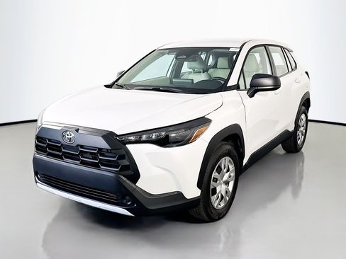 Used 2026 Toyota Corolla Cross L FWD image 4