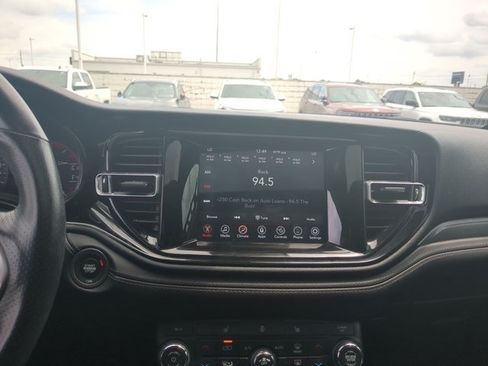 Used 2023 Dodge Durango SXT w/ SXT Blacktop Group AWD/4WD image 13