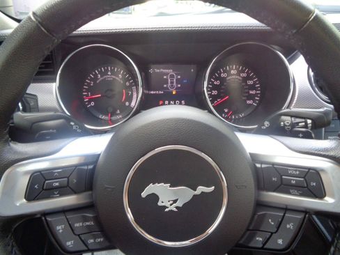 Used 2016 Ford Mustang GT w/ Black Accent Package RWD image 27