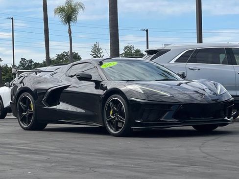 Used 2022 Chevrolet Corvette Stingray Premium Conv w/ Z51 Performance Package RWD image 2