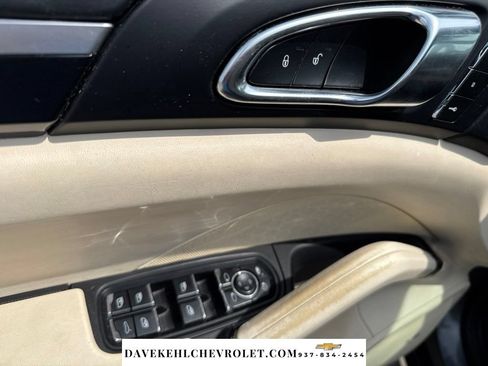 Used 2016 Porsche Cayenne S AWD/4WD image 9