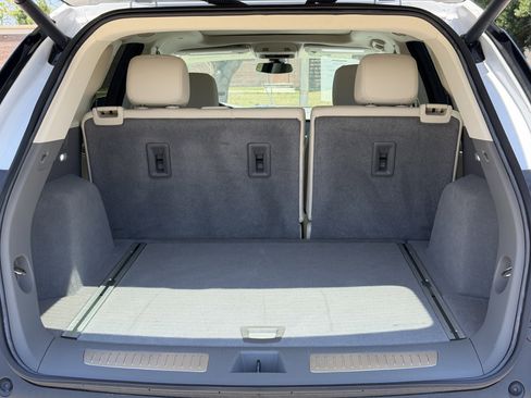 Certified 2023 Cadillac XT5 Premium Luxury FWD image 10