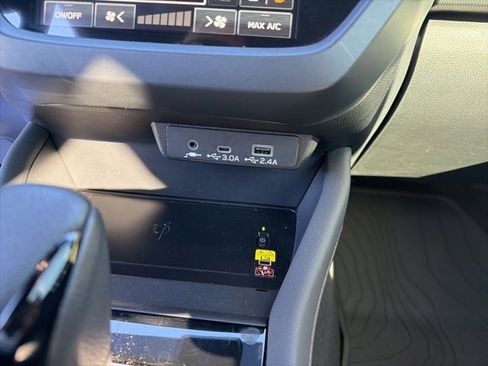 Used 2025 Subaru Forester Touring image 26