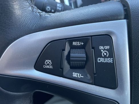 Used 2016 Chevrolet Equinox LTZ w/ Enhanced Convenience Package image 17