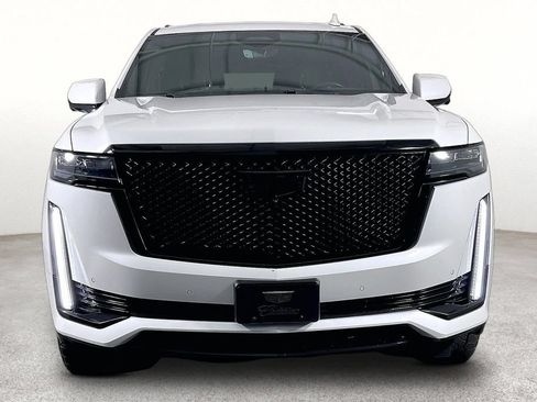 Used 2021 Cadillac Escalade Sport w/ Driver Assist Tech Package AWD/4WD image 5