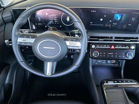 New 2025 Hyundai Tucson Limited image 14