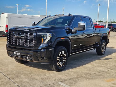 Used 2025 GMC Sierra 2500 Denali Ultimate image 8