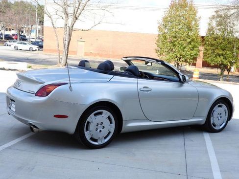 Used 2005 Lexus SC 430 Convertible image 23