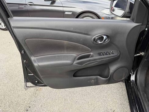 Used 2017 Nissan Versa SV w/ SV Special Edition Package FWD image 10