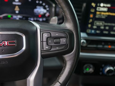 Used 2022 GMC Sierra 1500 SLT w/ SLT Convenience Package AWD/4WD image 16