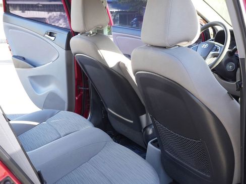 Used 2015 Hyundai Accent GS image 9