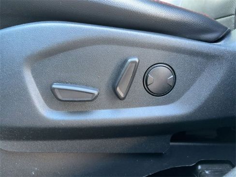 Used 2019 Ford Explorer Sport image 14