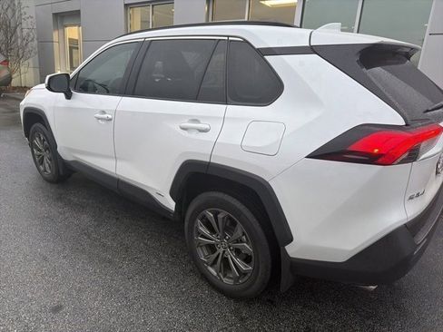Used 2024 Toyota RAV4 XLE Premium image 2