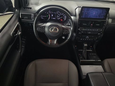 Used 2023 Lexus GX 460 w/ Black Line Special Edition AWD/4WD image 10