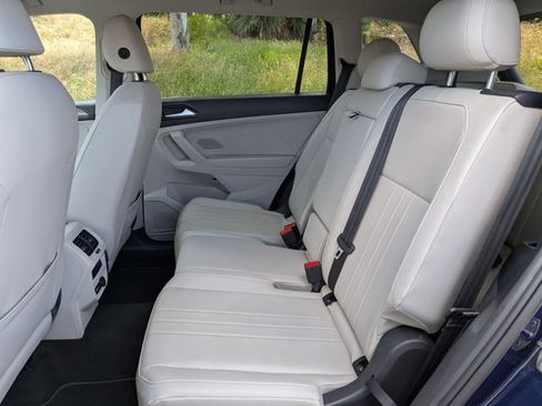 Used 2023 Volkswagen Tiguan SE image 18