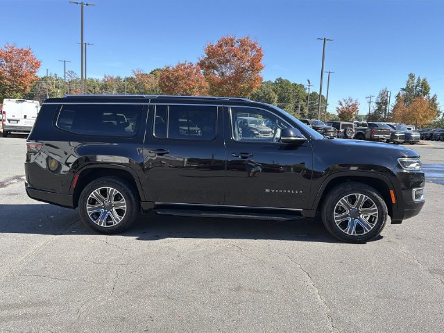 Used 2024 Jeep Wagoneer L Series II w/ Flexible Seating Group AWD/4WD image 13