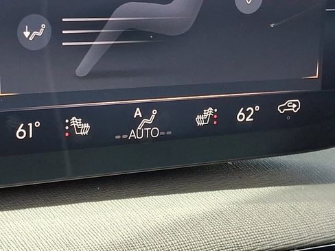 Certified 2026 Buick Enclave Preferred AWD/4WD image 27