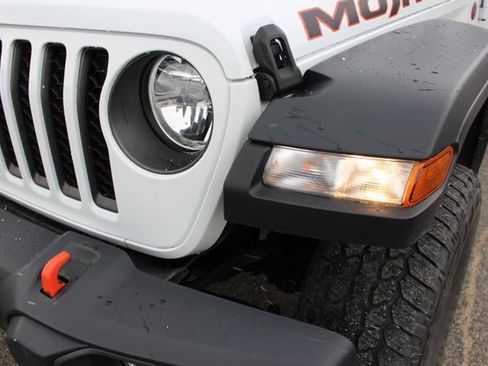 Used 2023 Jeep Gladiator Mojave w/ Cold Weather Group AWD/4WD image 6