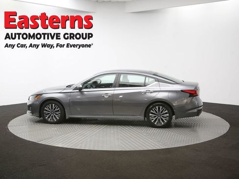 Used 2024 Nissan Altima 2.5 SV w/ SV Premium Package image 59