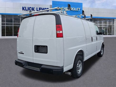 New 2025 Chevrolet Express 3500 w/ Driver Convenience Package image 4