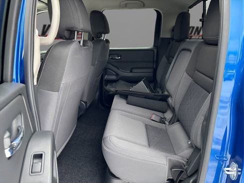 Used 2025 Nissan Frontier SV w/ SV Convenience Package image 10