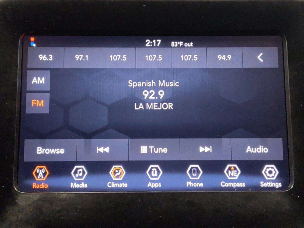 Used 2019 Jeep Cherokee Latitude w/ Popular Appearance Group FWD image 25