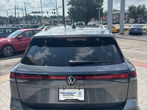 Used 2025 Volkswagen Tiguan S FWD image 9