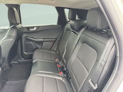 New 2026 Ford Escape SE w/ Class II Trailer Tow Package FWD image 29